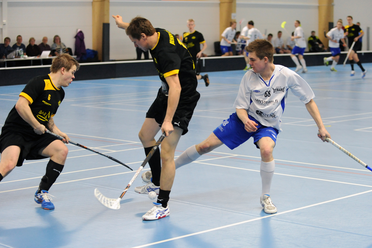 "Arkistokuva kauden 2013-2014 kohtaamisesta"