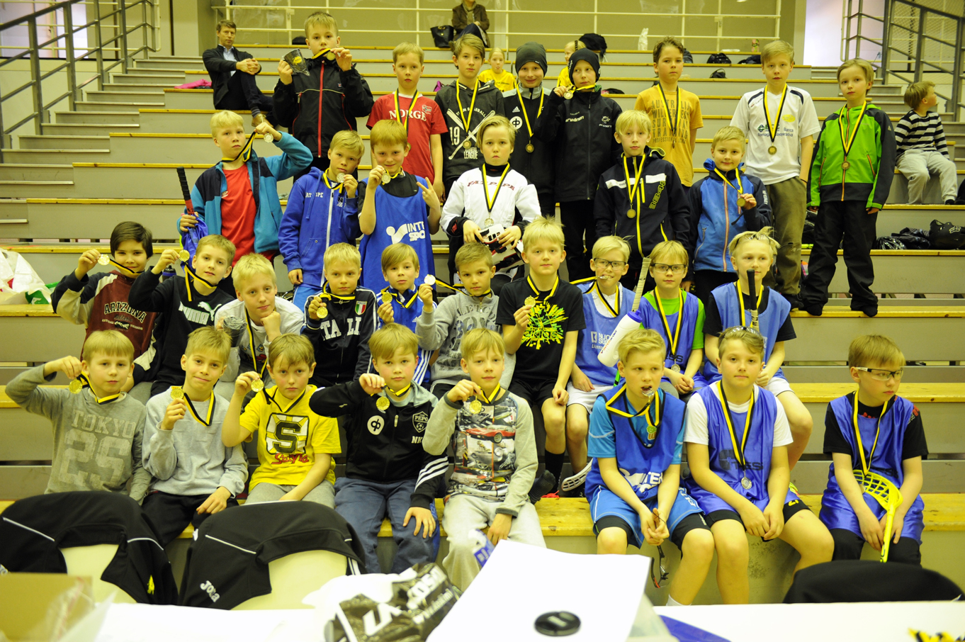 "Kolos- ja nelosluokkien poikamitalisteja"